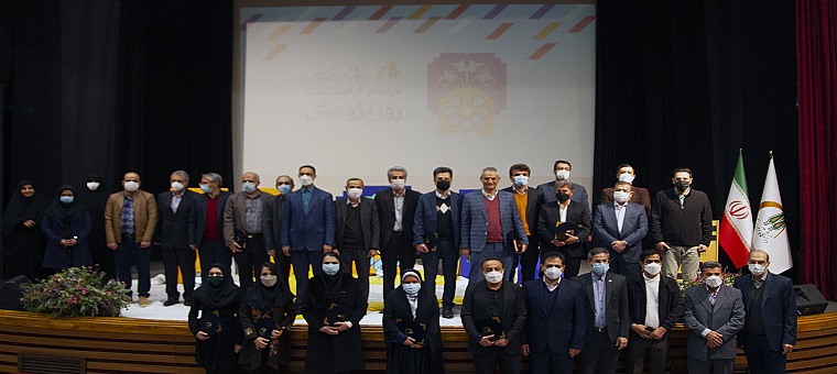 آیین تجلیل از پژوهشگران برتر دانشگاه برگزار شد