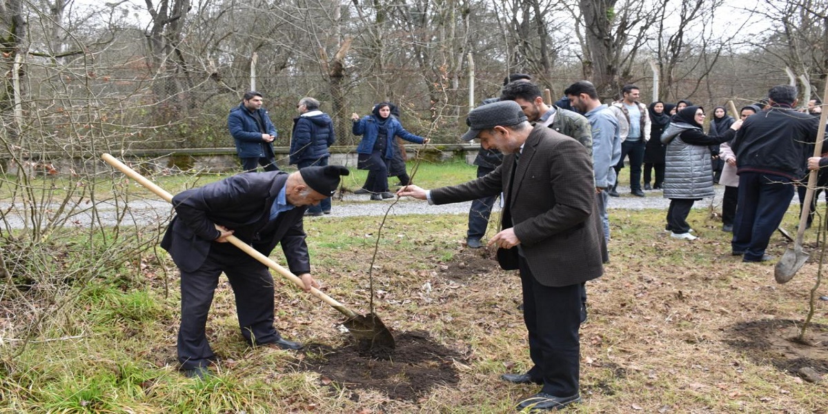 برگزاری مراسم روز درختکاری در پردیس نور دانشگاه